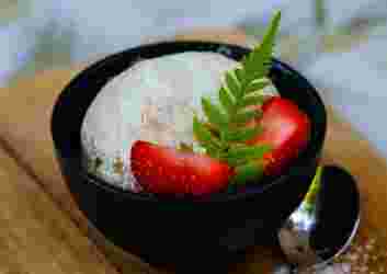 strawberries-seasonal-ingredient-for-july.jpg