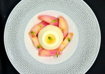 rhubarb-seasonal-ingredient-for-april.jpg