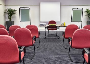 how-to-be-the-best-conference-guest.jpg