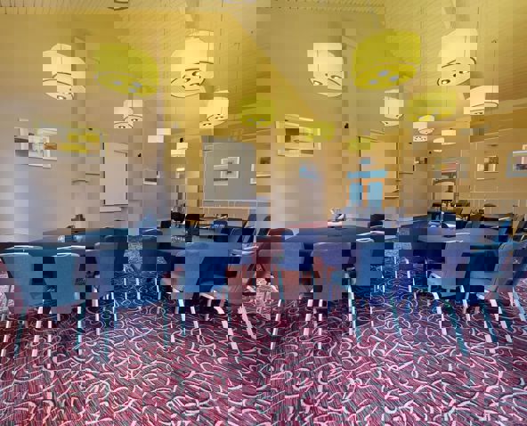 Mulberry Front Facing Cab.jpeg