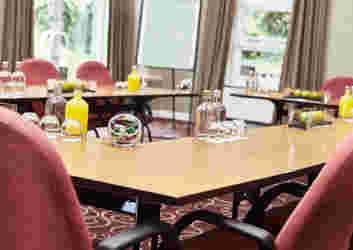 why-you-should-have-face-to-face-meetings.jpg