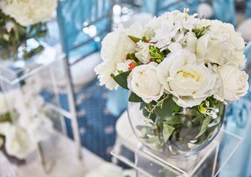 how-to-plan-a-small-wedding.jpg