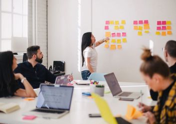 training-and-development-for-employees.jpeg